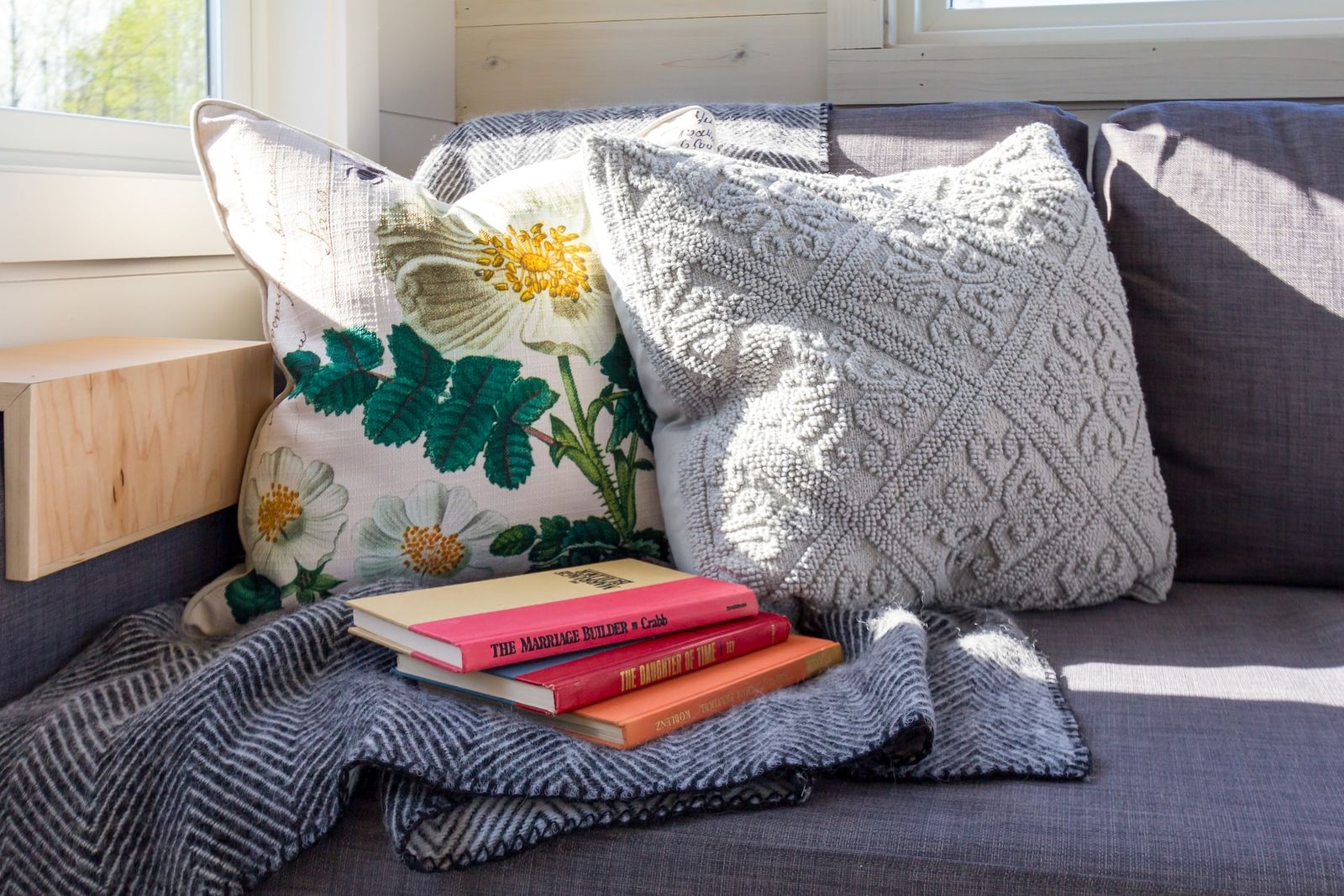 How to Wash Throw Pillows Without Damaging Them Homeaglow